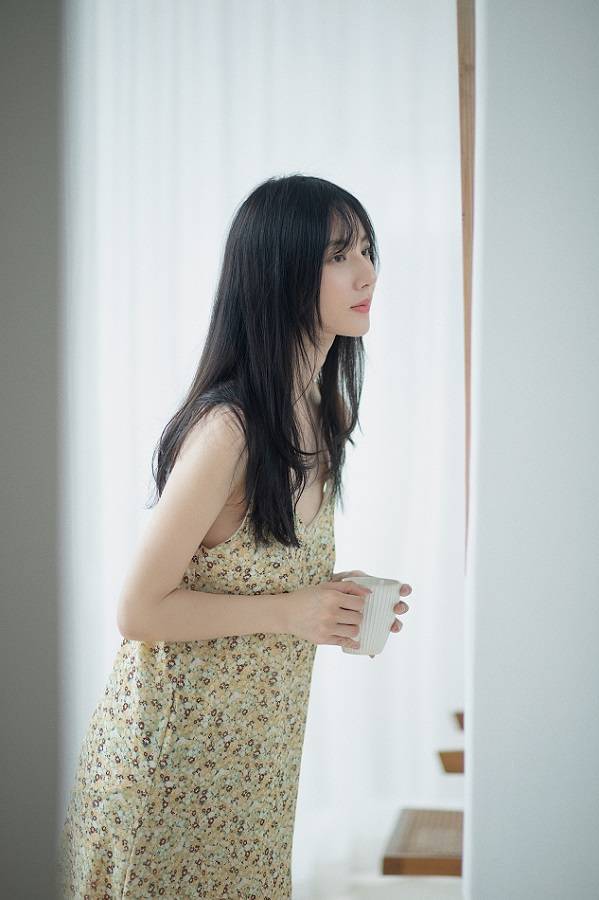 秋日限定写真 陈米麒解锁文艺少女居家风_镜头