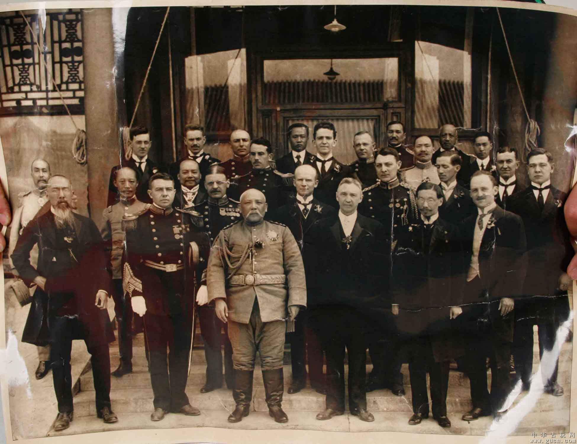 近代:袁世凯为何不愿意休糟糠之妻,原来是袁克定起了关键作用_手机