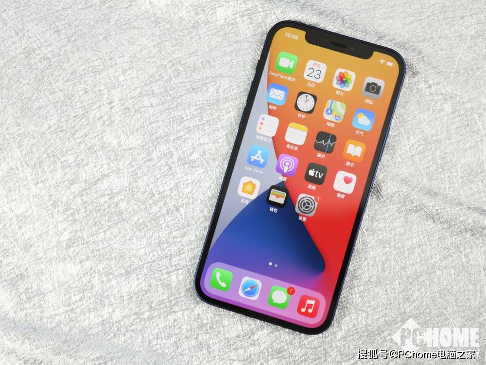 iphone12蓝色版实拍图赏真五彩斑斓的蓝