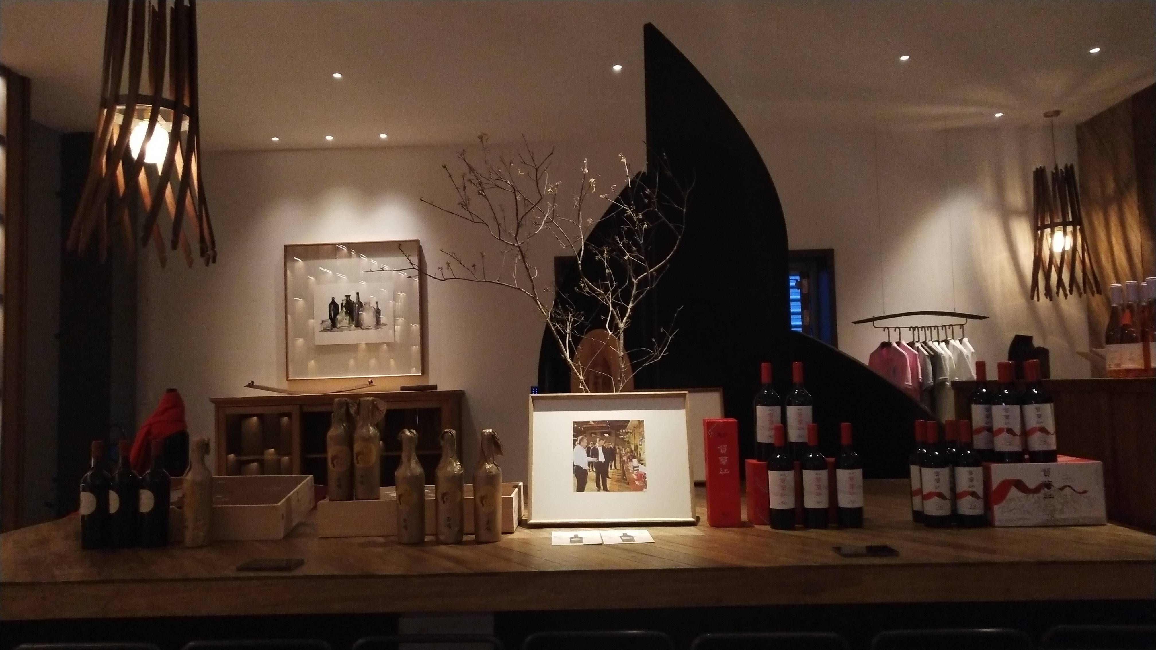 西鸽酒庄穿越千年的紫色梦想