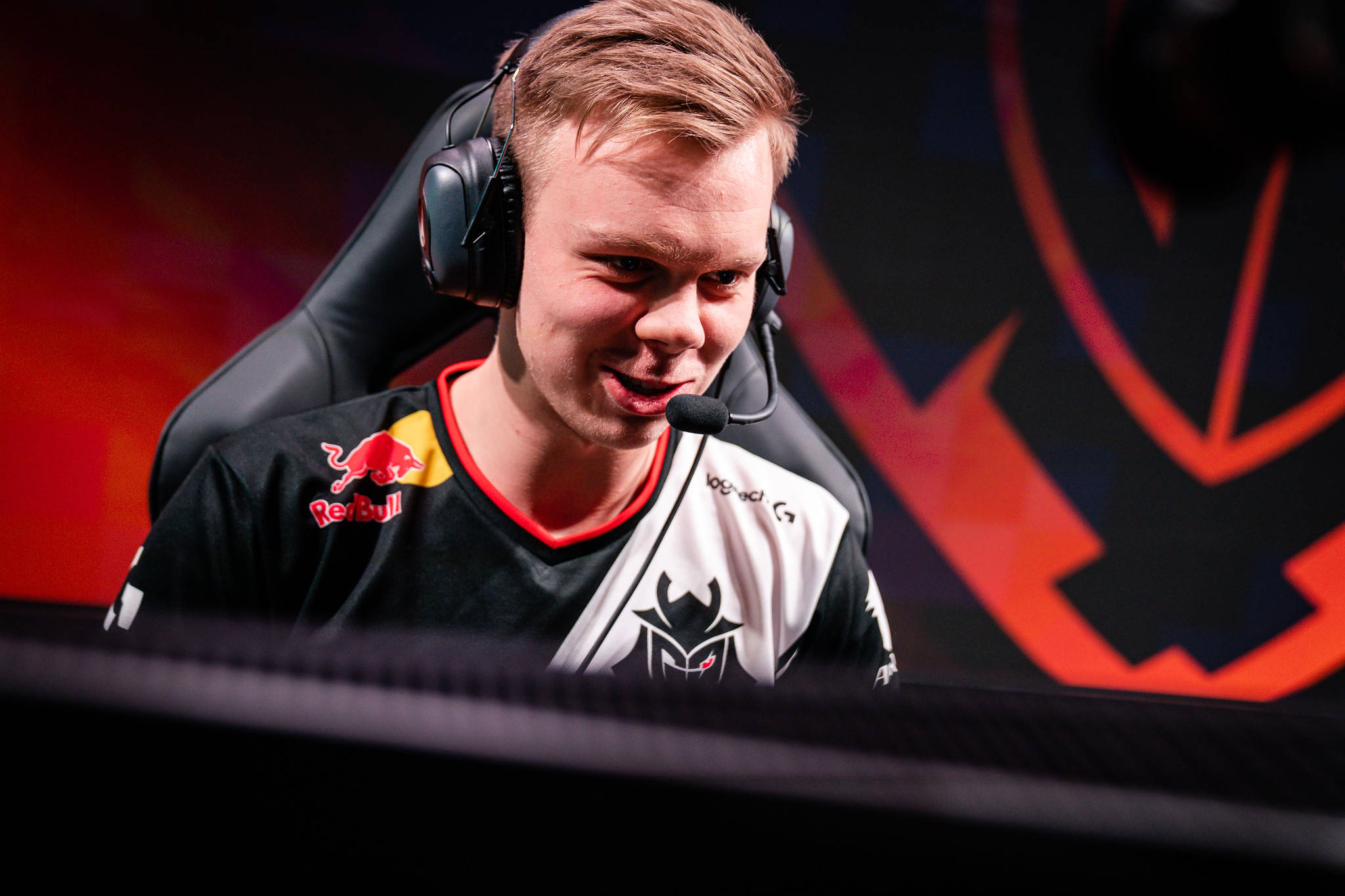 letme破防了怒怼弹幕我s8被wunder打爆了你们不要恶意诋毁