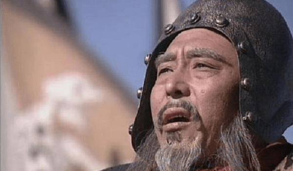 烛之武退秦师,已使秦穆公明白的道理,为何后来蹇叔劝说没用?