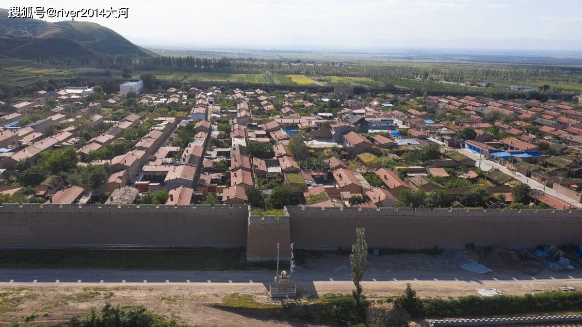 一座新广武古城,建于明朝洪武年间,还有一座叫旧广武古城,建于辽宋