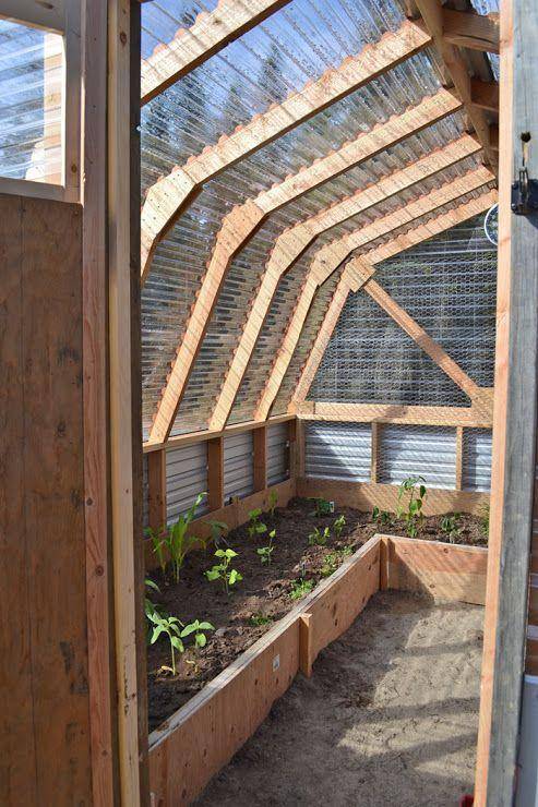 如果自家有阳光房的话,还可以把弧形塑料棚应用在阳光房空间,颜值高不