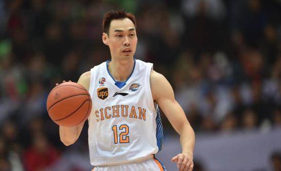 四川男篮获得总冠军,退役后担任国家队教练,有望带队创造奇迹_孟达