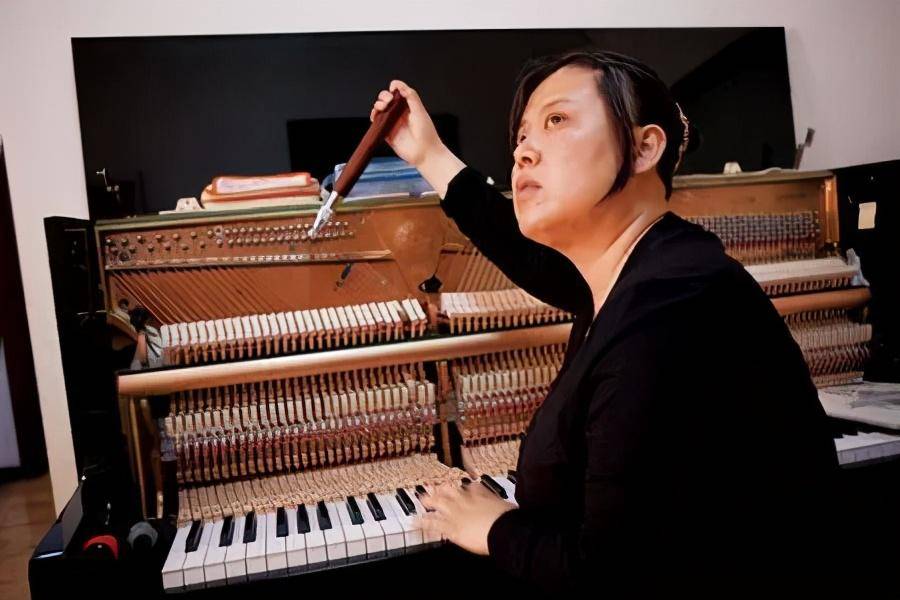 陈燕耳边的世界