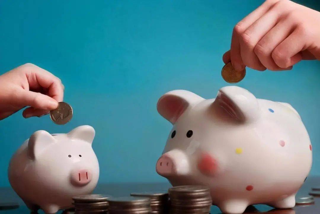 原创大学生抱怨:每月2千生活费太少,没有金钱意识的孩子很"可怕"