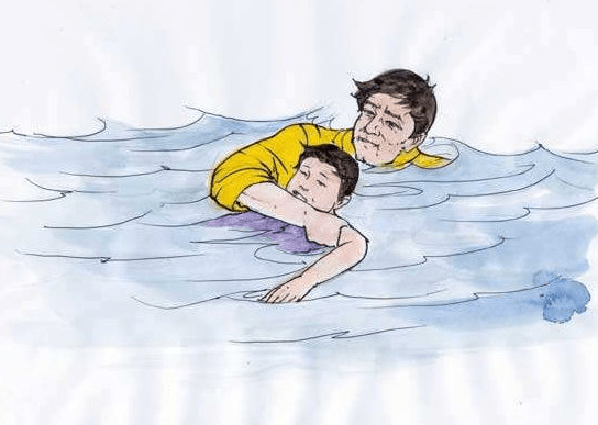 原创两个孩子溺水,选择救自家儿,被骂之后说了一句话,全场沉默