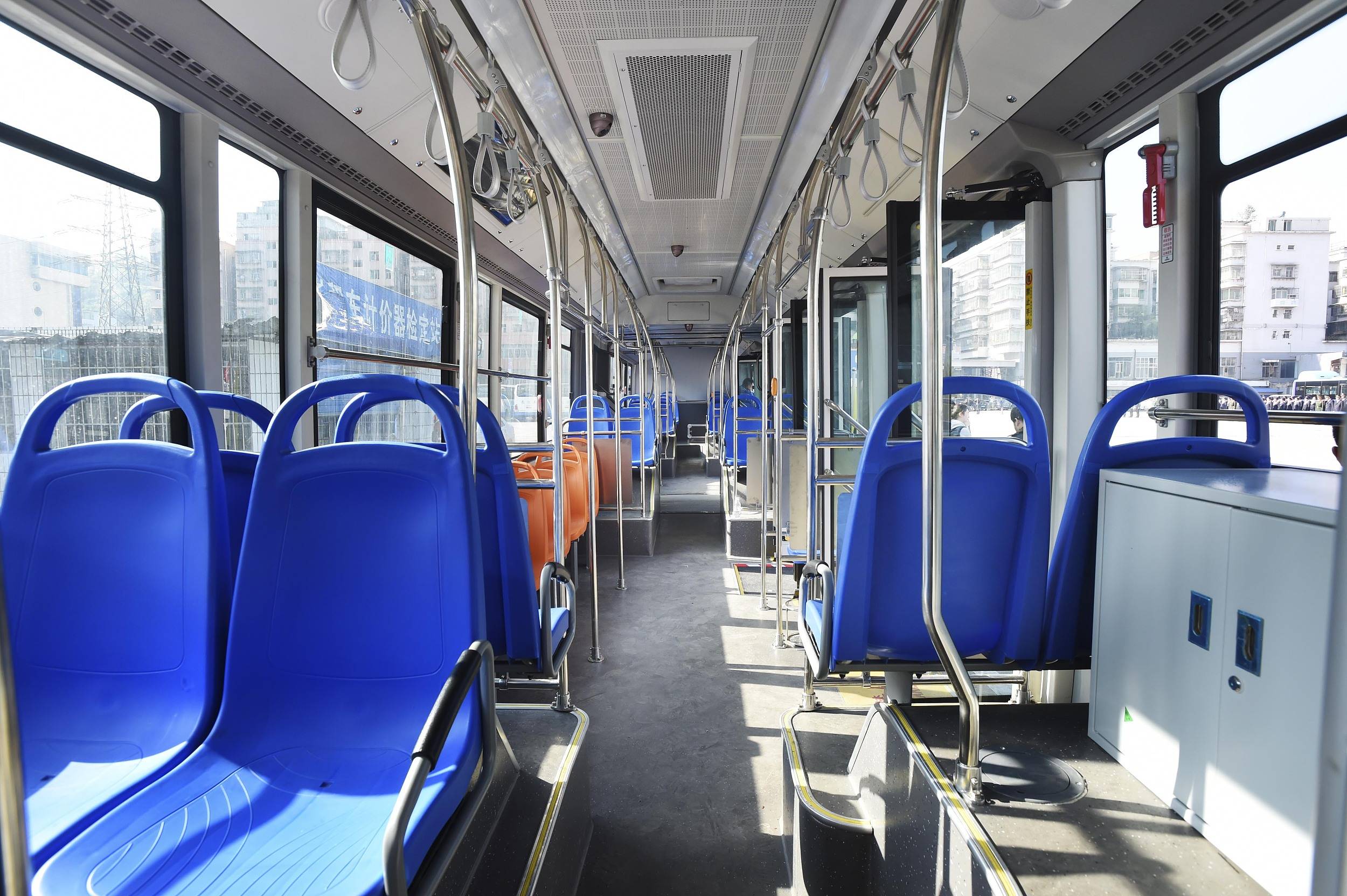 好消息!即日起贵阳公交brt站点均可刷脸乘车