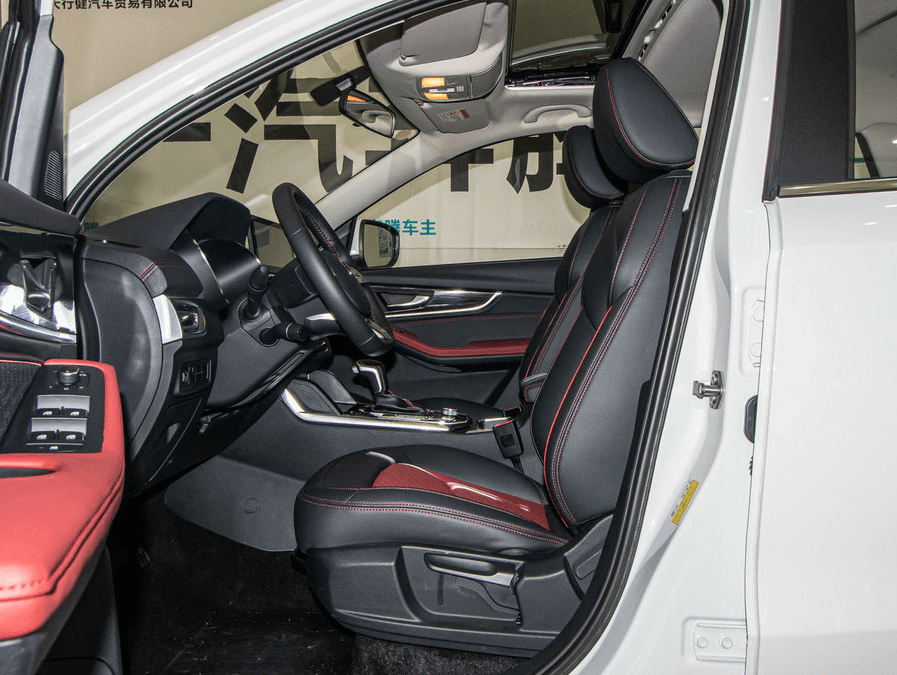 奔腾t33定位小型suv继承家族式设计但是销量不见好转