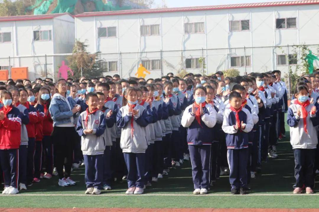 鼓士气,聚合力,崂山七中今日起正式"升级"实验初中!