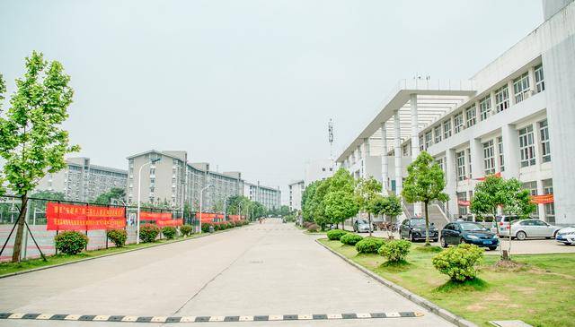 七中育才水井坊:直达211,985,成都锦一区,锦二区的王牌