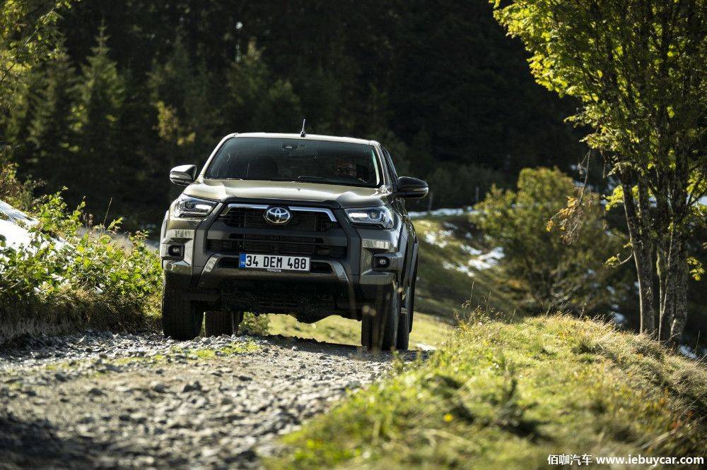 不输福特f-150 2020款丰田hilux海拉克斯皮卡到底怎么样?