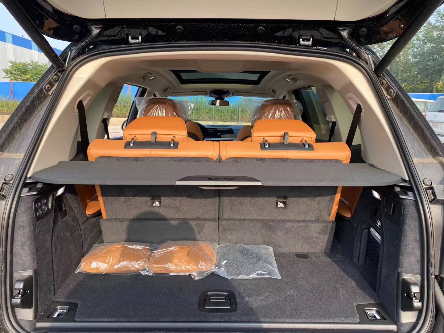 2020款宝马x7空间升级豪华越野新行情解析