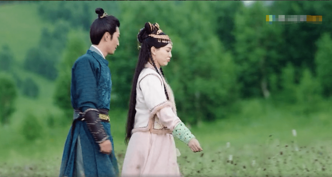早年唐嫣婚纱