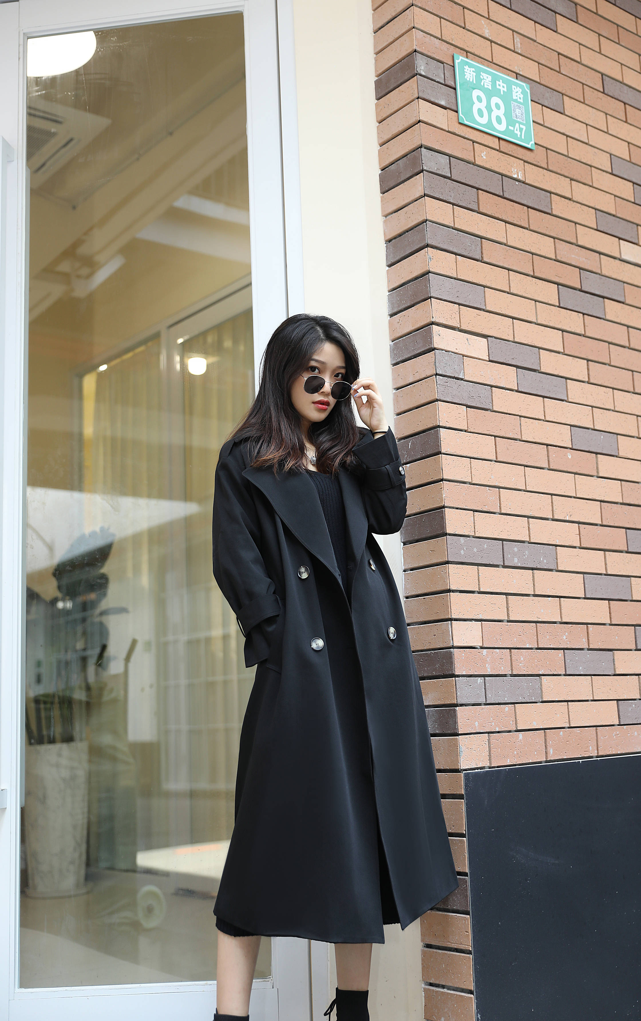 秋冬针织连衣裙怎么搭?大衣,风衣,西装好看到炸