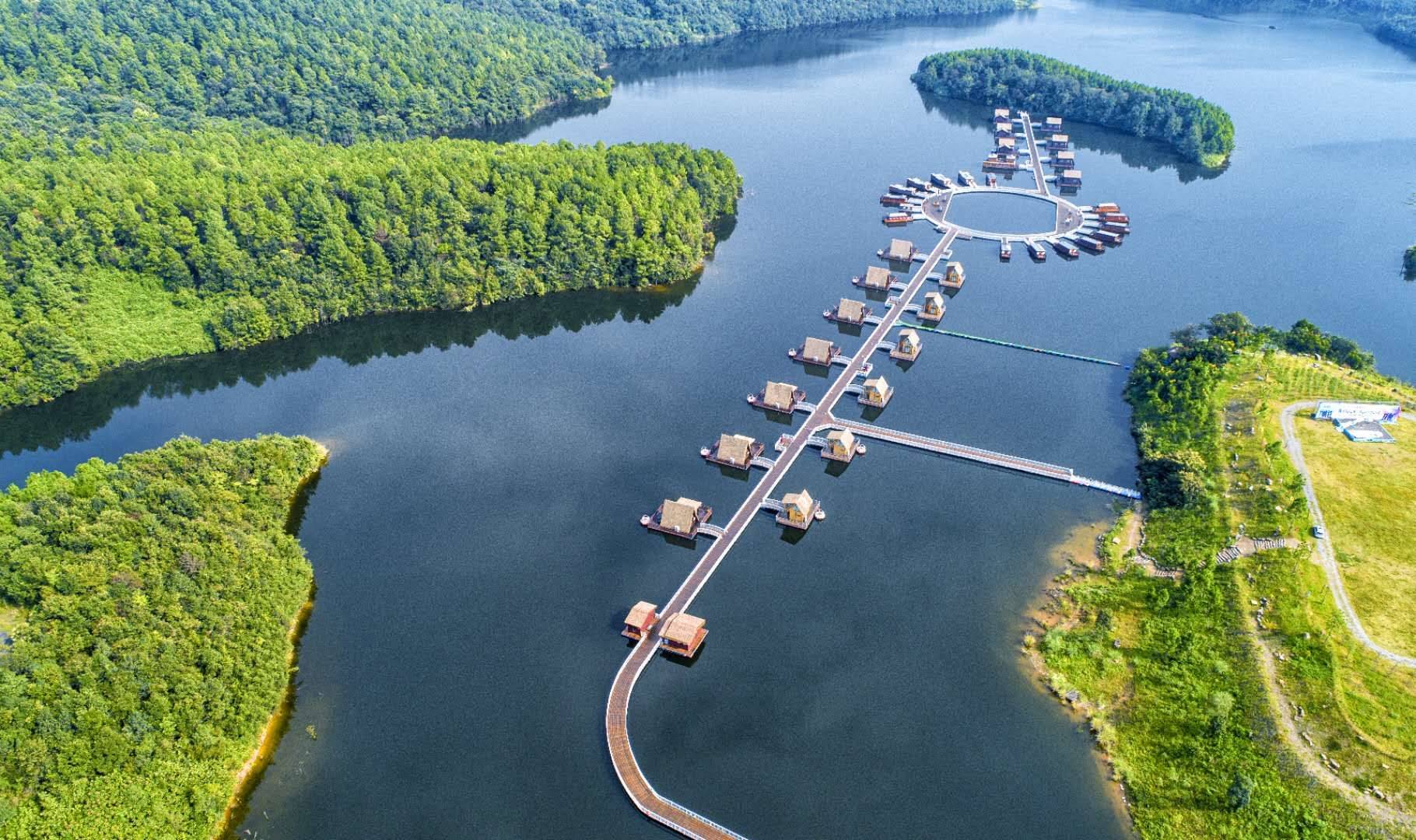 在湖北当阳有一家可以在房间里躺着钓鱼的民宿是一种怎样的体验