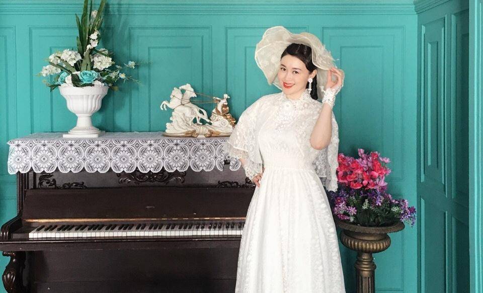 她是赵本山的徒弟,被捧16年,如今37岁仍旧孤身一人!_婷娜