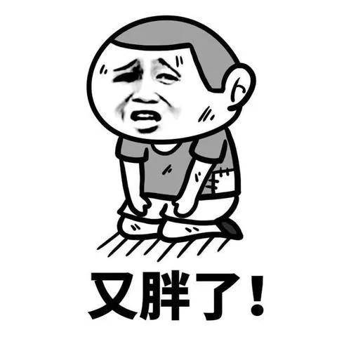 保貓還是保鐲子？小貓咪被3萬的金鐲子卡住腦袋……