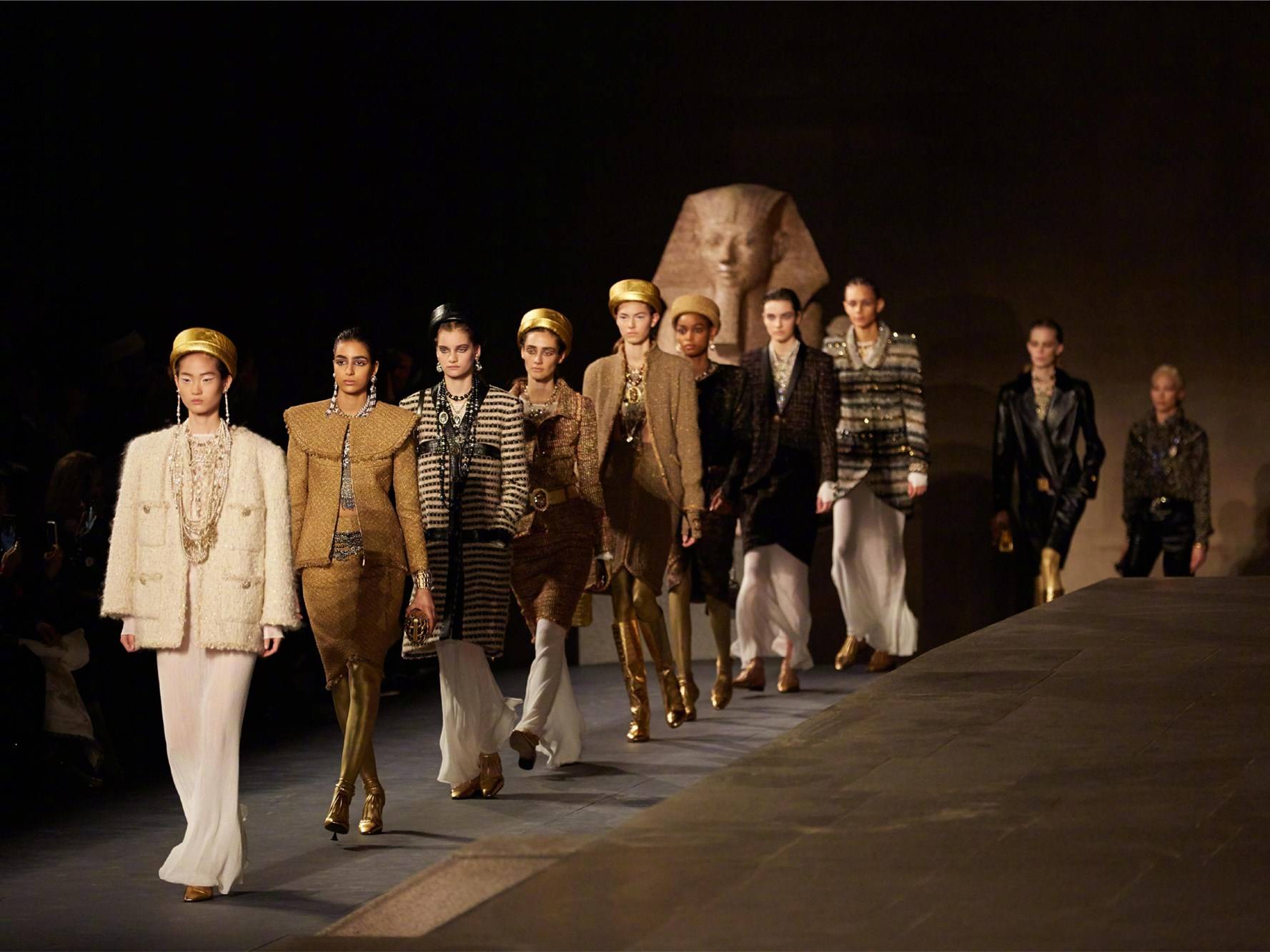 香奈儿新品发布会,中外女星造型齐上线,周迅窦靖童同框太养眼!