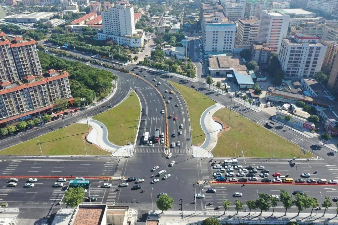 交通顺,颜值高!汕汾路春源工业村平交口完成改造