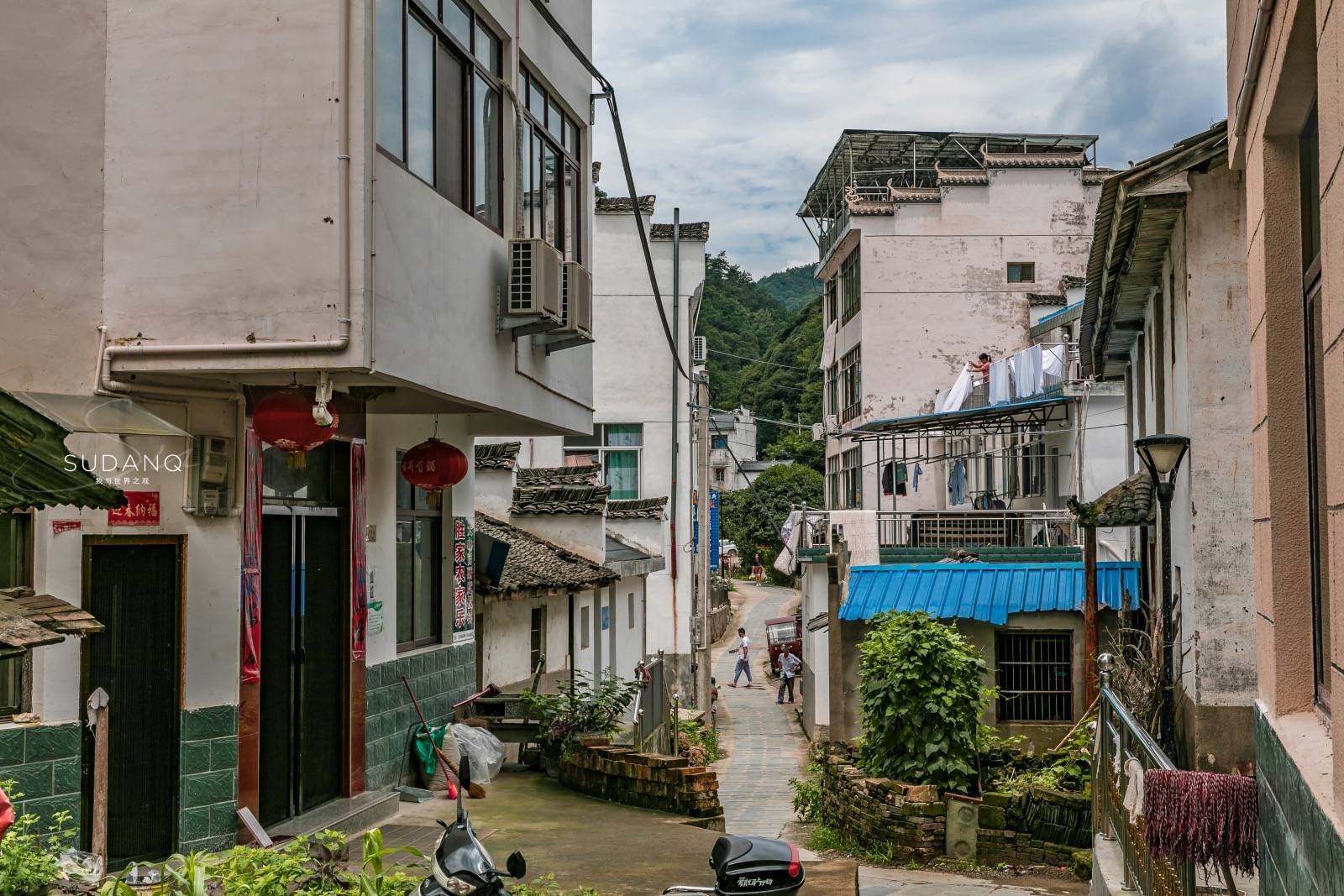 安徽这个长寿村,相传有"龙脉"庇佑,吸引了八方游客来此疗养