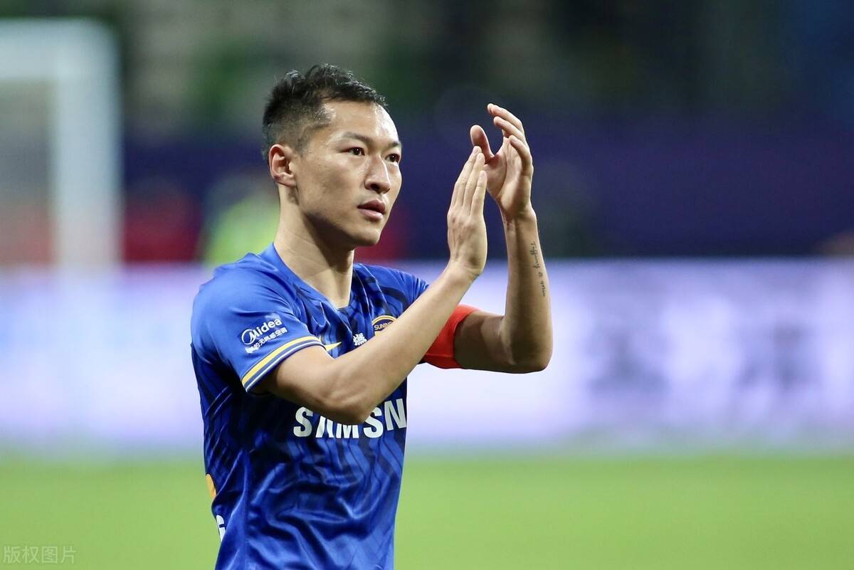 当红国脚昨晚1举动太可敬,力保公平竞赛_李昂大