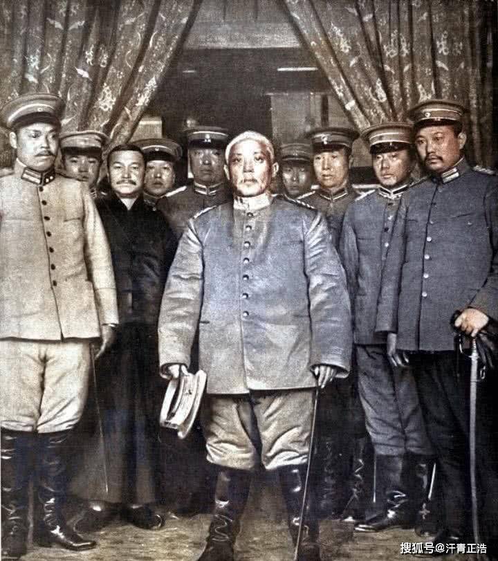 袁世凯汉人官军出身,为何能架空清政府,让北洋系军队听命于他