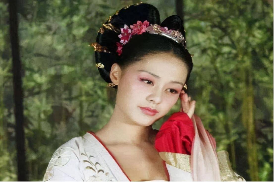 18岁便去世的陈国公主,为何戴金面具与舅舅合葬?文化上存在差异
