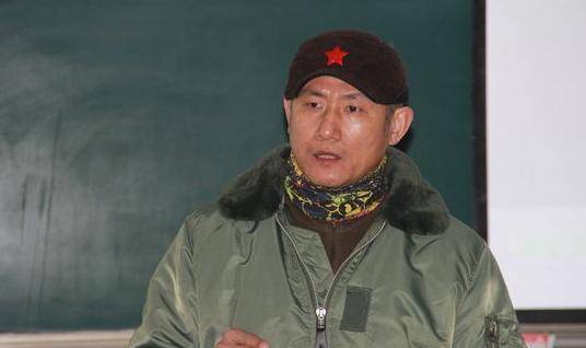 他本是中国娱乐圈学历最高的演员,却为演好角色忍辱负重_陆鹏