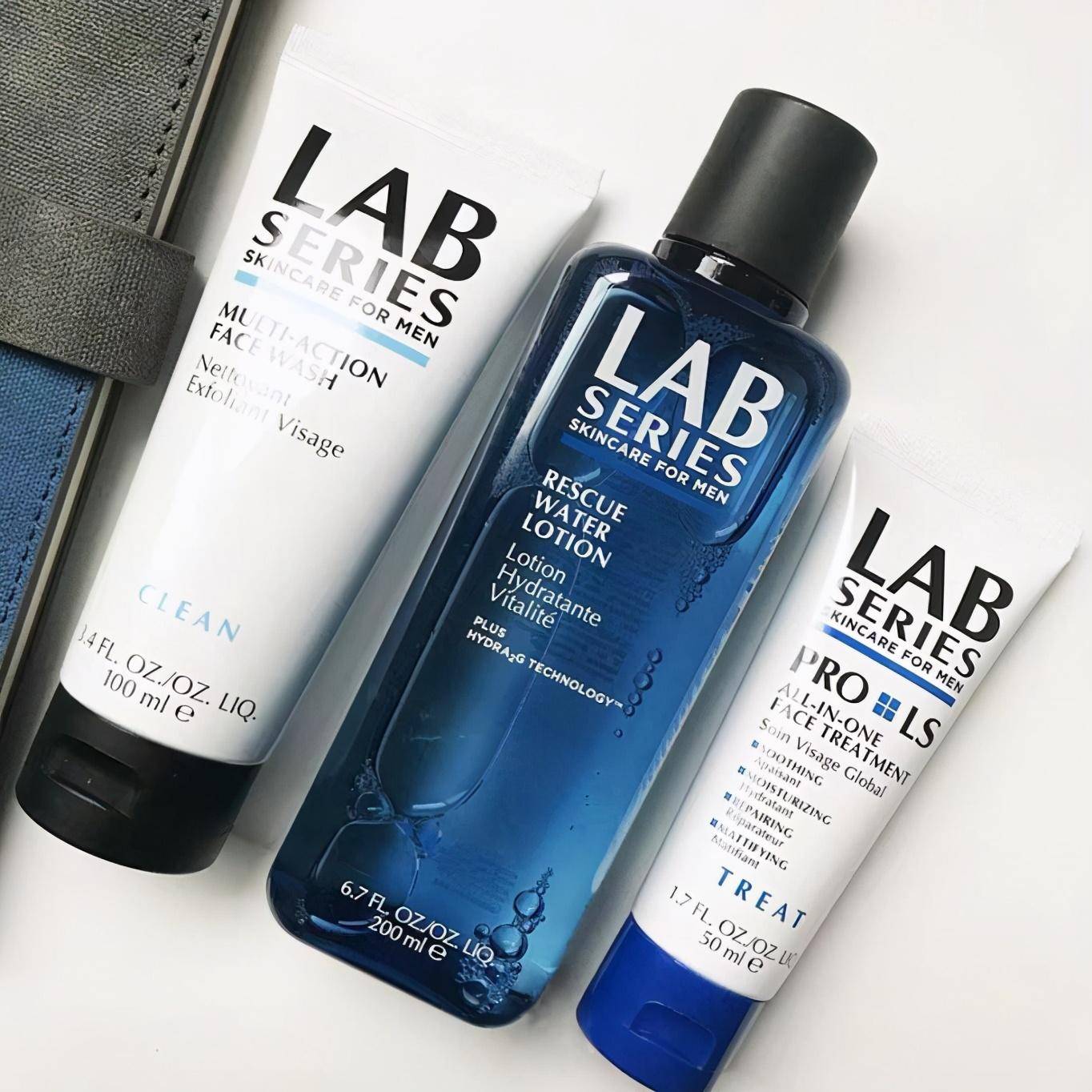 有人说适合干皮,但我觉得这一套是属于比较中性的,水乳质地清爽不油腻