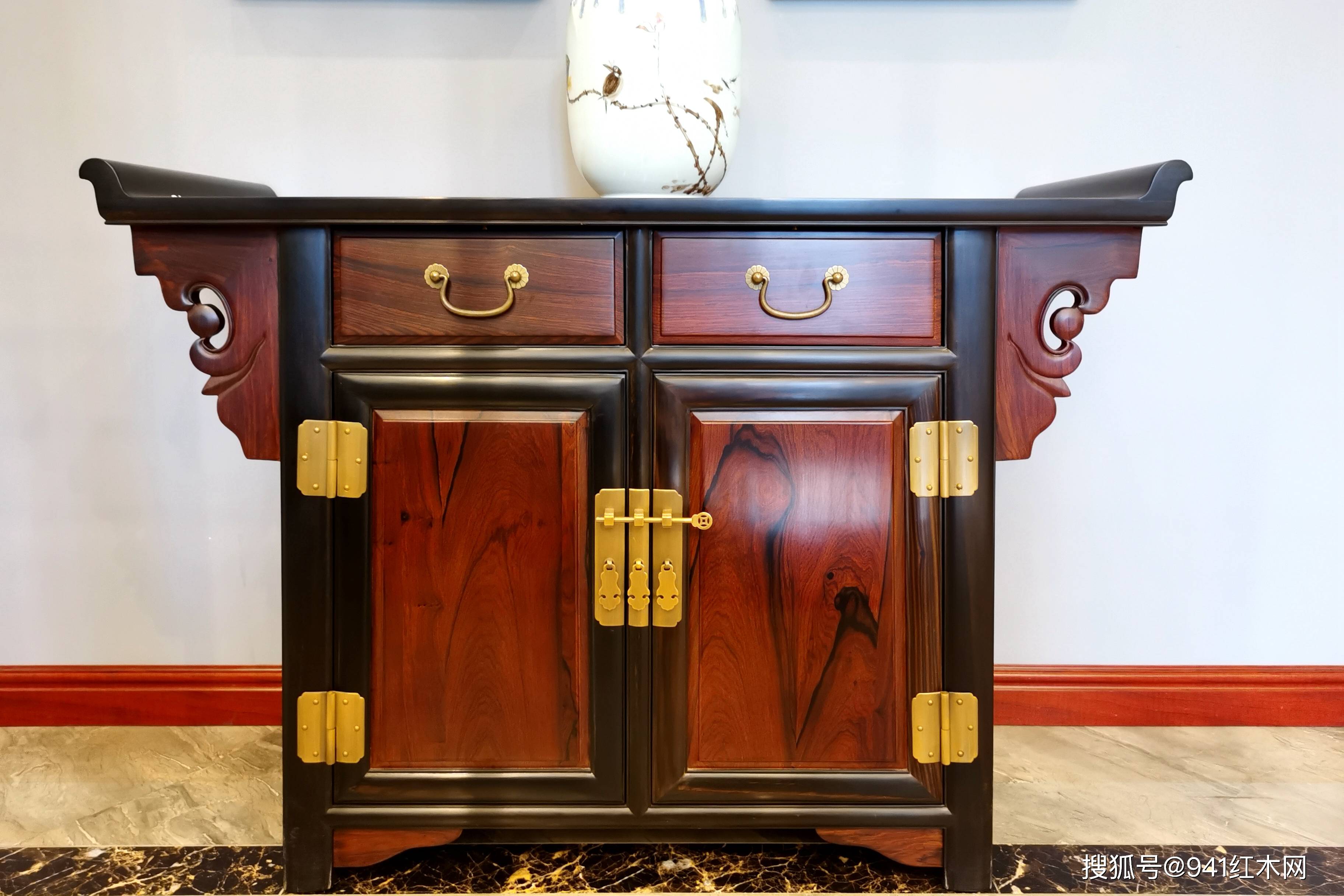 红木家具行业水很深,初学者掌握这4点,就不会被坑