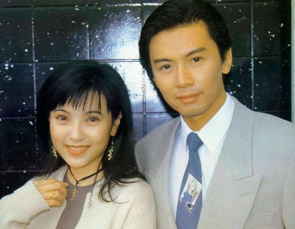 拥有百亿家产,交往过三任女友,为啥何宝生要剃度出家成最帅和尚-搜狐大视野-搜狐新闻