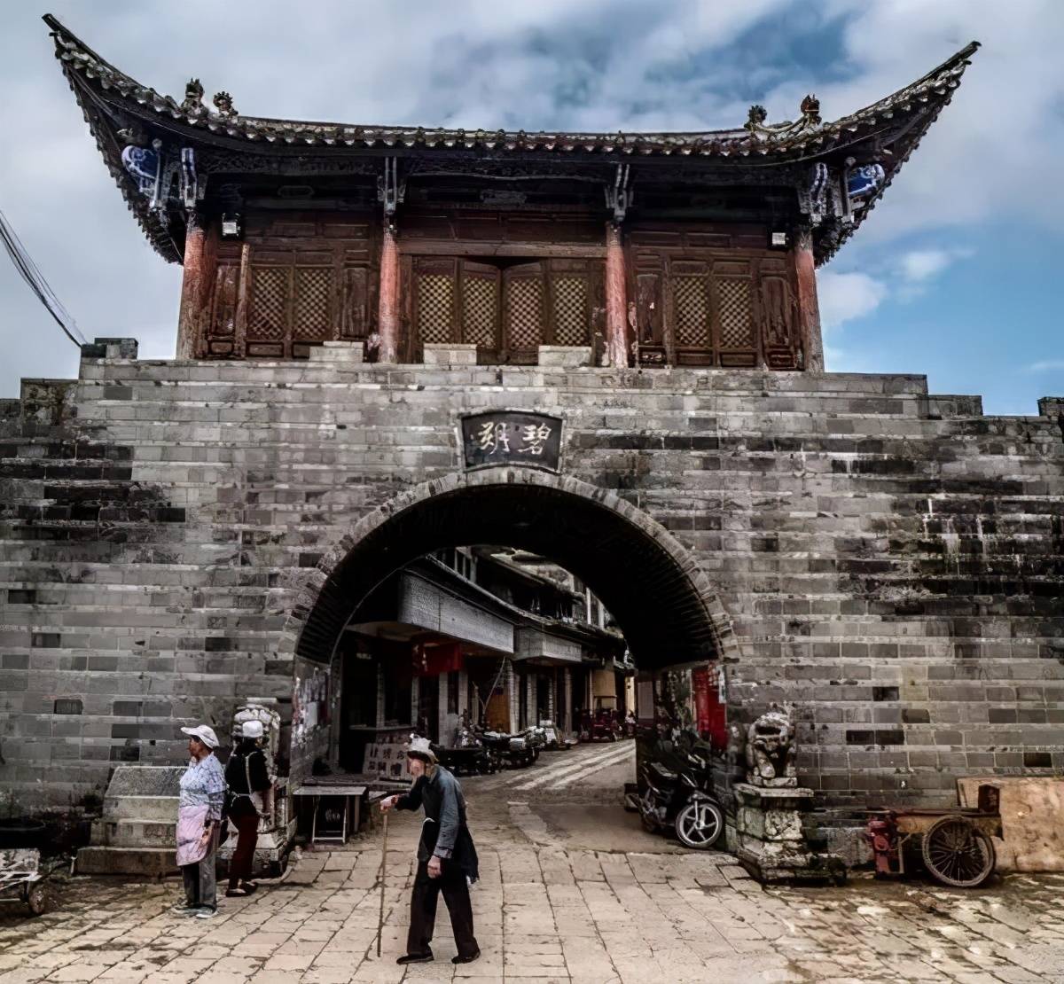 云南低调的茶城,被誉为"春城中的春城",不该再被错过_普洱