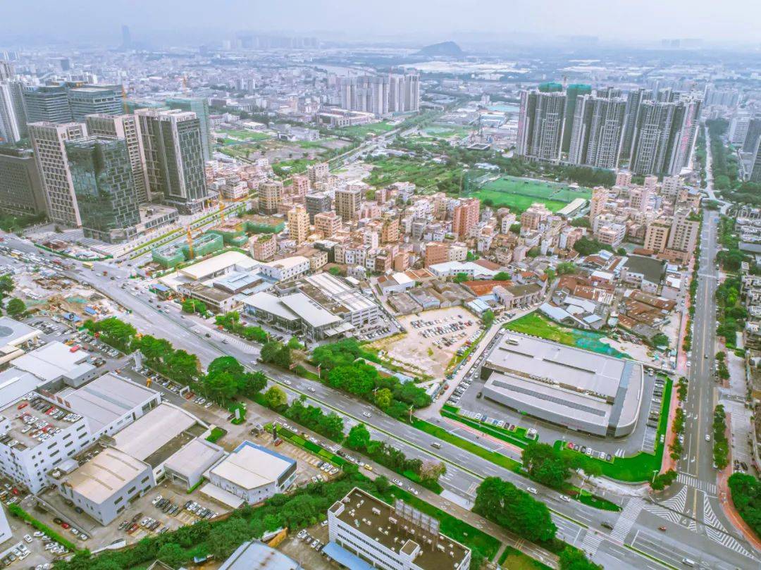 底价成交万科275亿元拍得高明超4万平方一线望江宅地