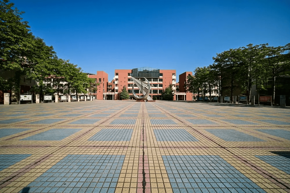柳州12中文昌校区图片