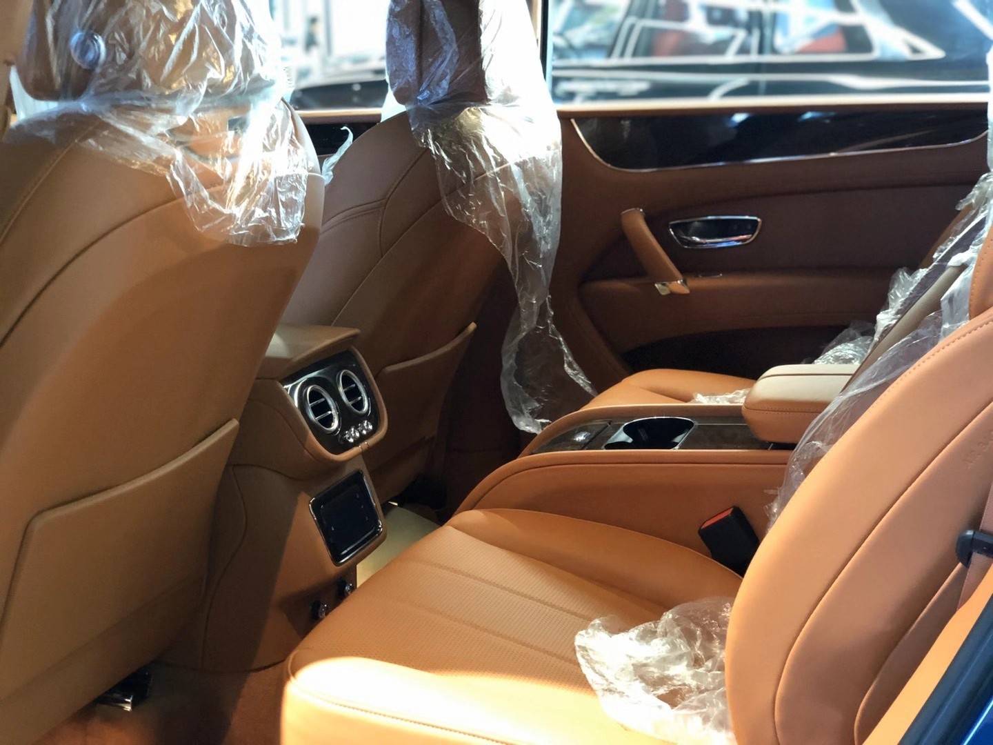 2020款宾利添越豪华越野品质高端匠心设计