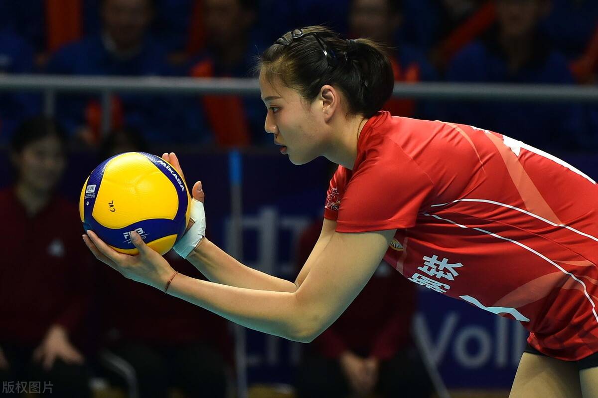 原创女排今天2场焦点战江苏又碰强敌晚上8点开打还能赢吗