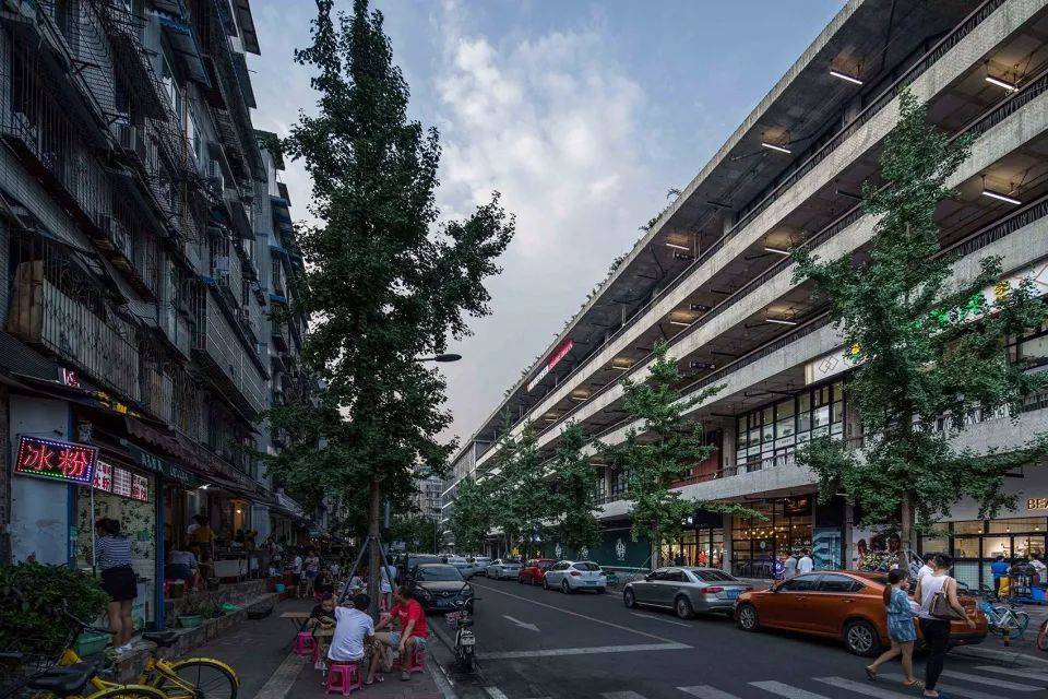 原创建筑师刘家琨西村大院