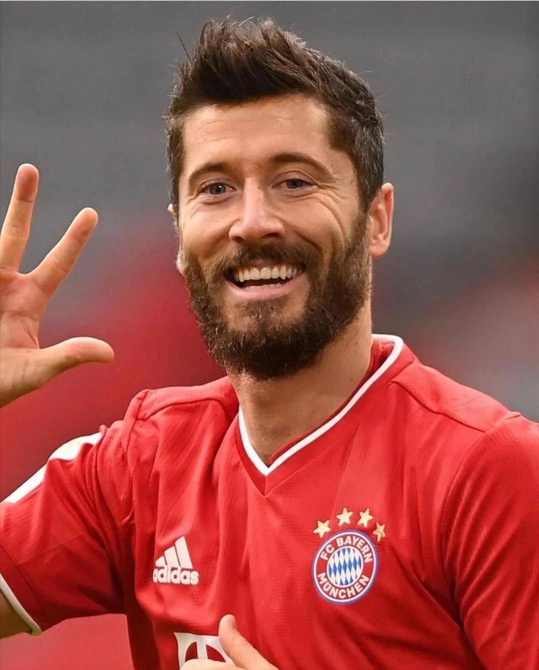 当球星们留起大胡子,还是那个帅气的模样么?