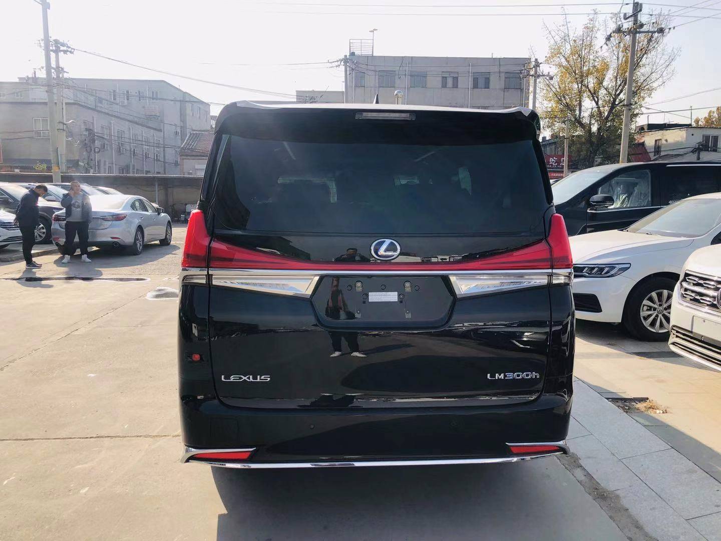 20款雷克萨斯lm300商务保姆车 七座空间家选