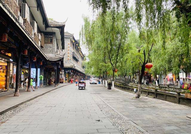 杨柳河的取水口为三泊洞,2000多年前兴修水利之时,三泊洞就是其中之一