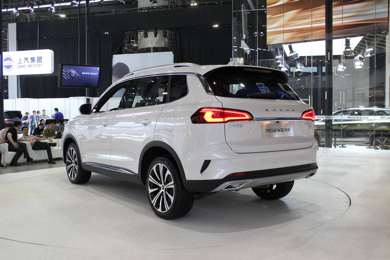 2020广州车展:新款荣威rx5 max探馆实拍