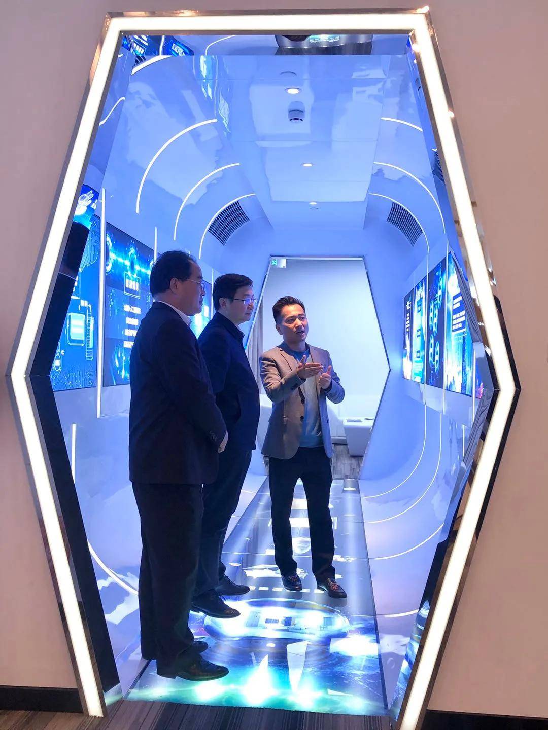 上海方忠贸易