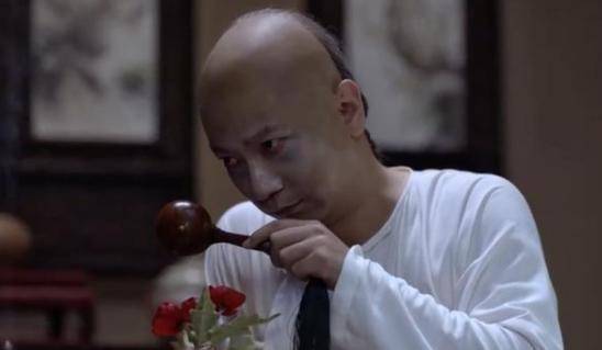 喜剧人版韦小宝不够合适看久了会发现很有看头