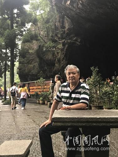 先父冥诞前一日与家兄储德返乡祭奠双亲（诗 陈仁德）（图2）