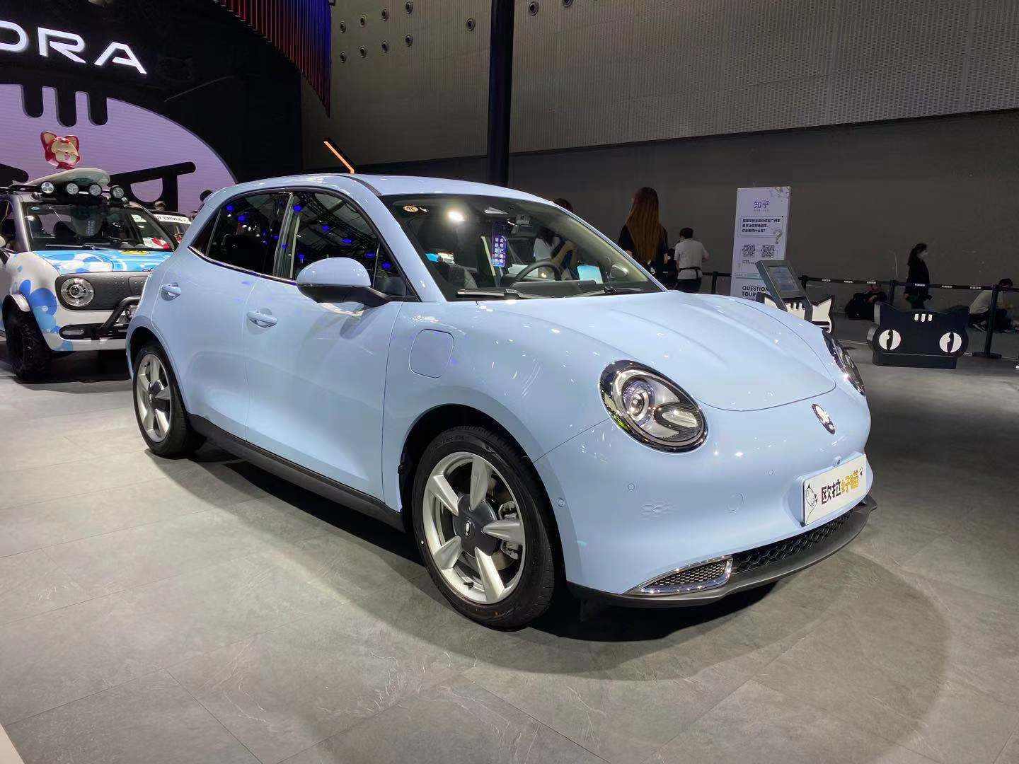 外形酷似mini,续航500km,欧拉好猫广州车展实拍_搜狐汽车_搜狐网