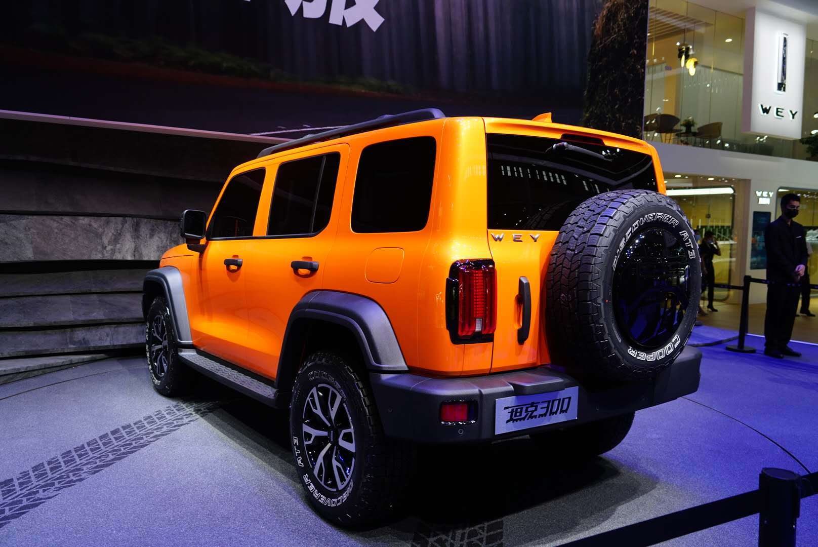 直击2020广州车展女王助力wey坦克300预售1758万元起