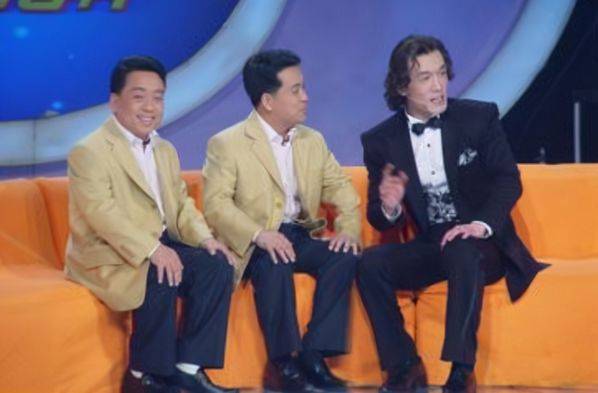 吴迪吴跃还是姜昆的口盟弟子,他们俩曾登上过《非常6 1》的舞台,凭借