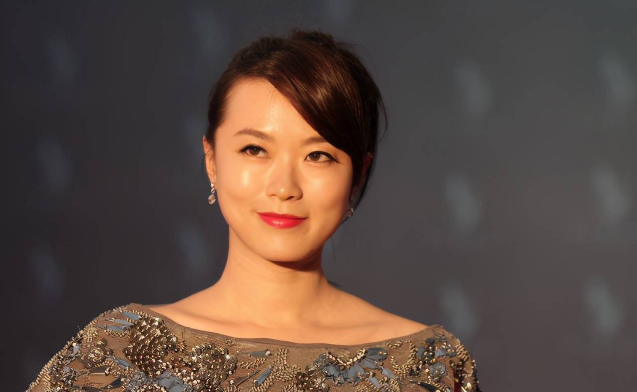 因盲山成文艺片女王,遭尔冬升当场怒批,低情商的黄璐该何去何